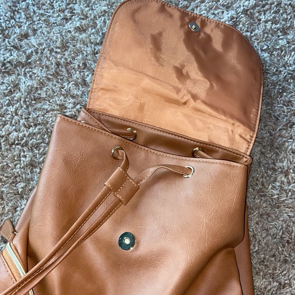 NWT Backpack - Picture 3 of 6